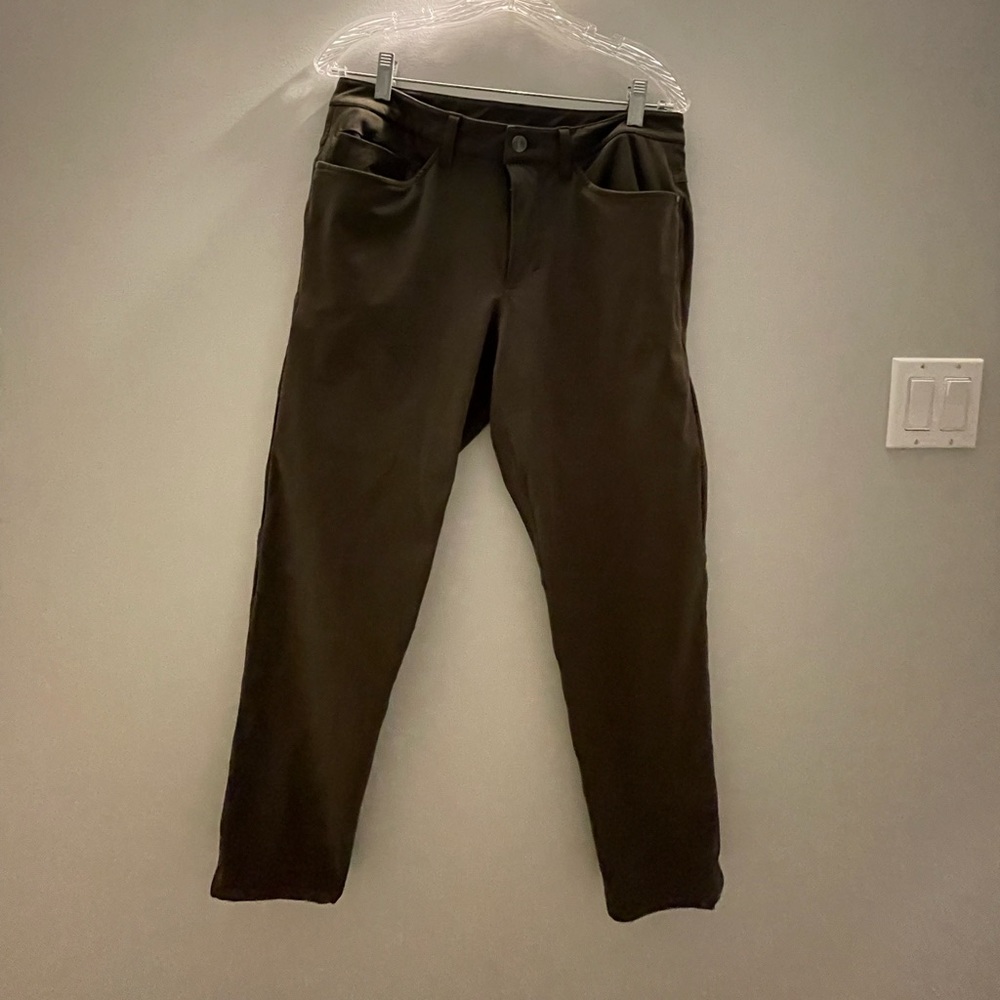 Lululemon pants size 31
